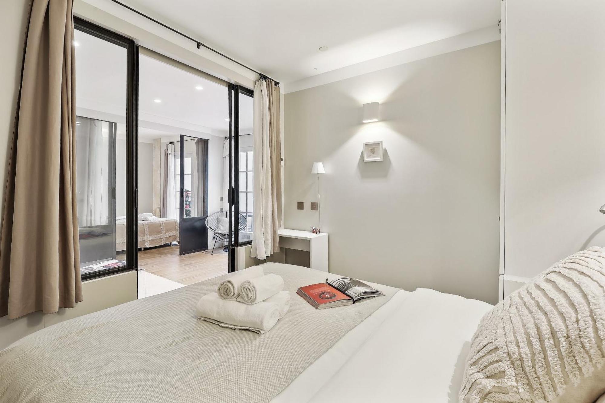 Bnbnova - Le Marais & Place Des Vosges Appartement Parijs